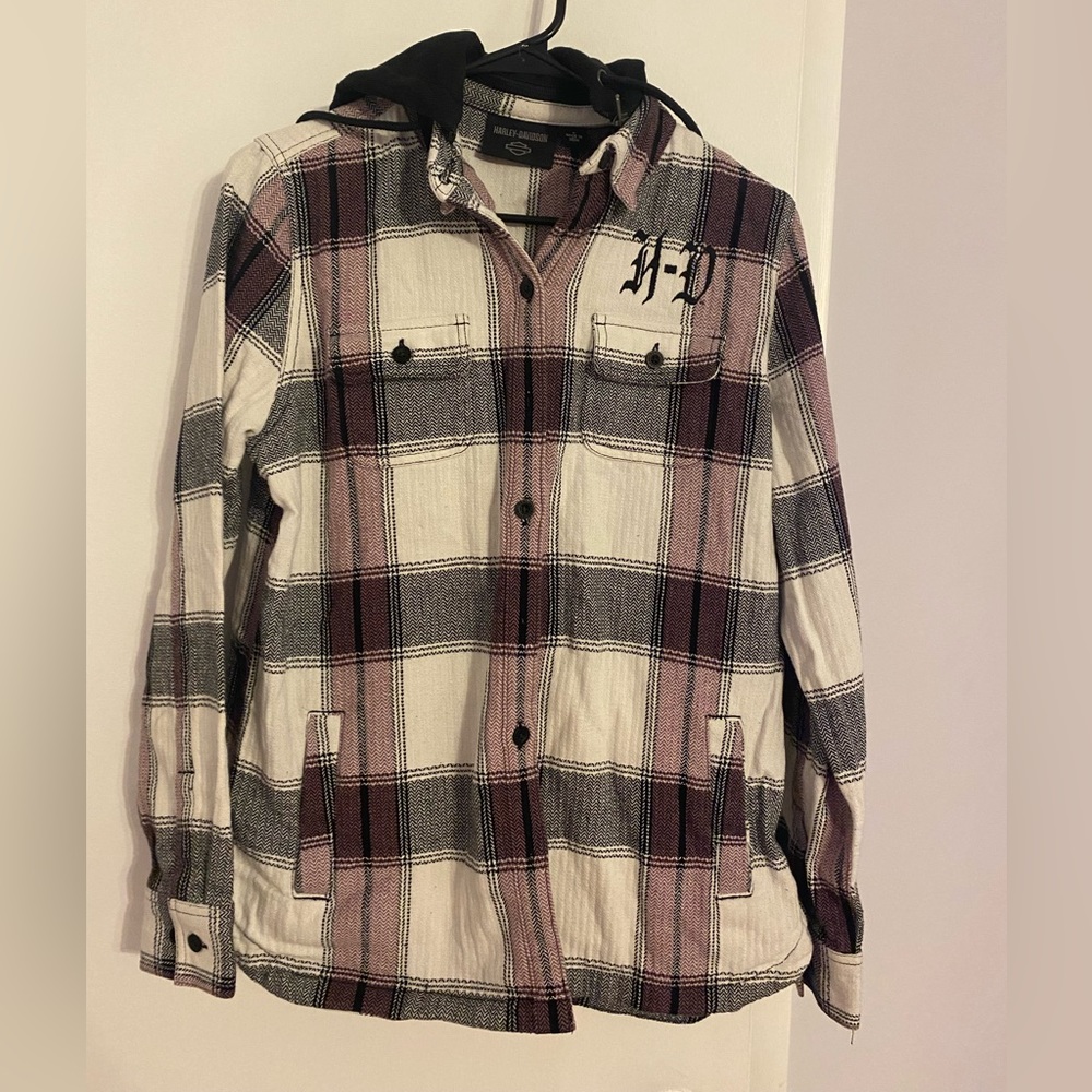 Harley-Davidson Women's Heritage
Classic Script Plaid Shirt Jacket. Size small